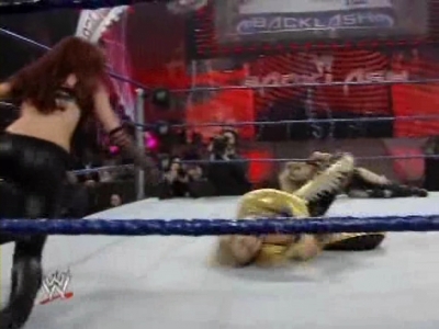 WWE_Backlash_2008_Diva_Match_XviD_avi_000502301.jpg