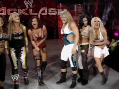 WWE_Backlash_2008_Diva_Match_XviD_avi_000572405.jpg