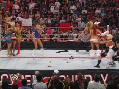 WWE_Cyber_Sunday_2008_Diva_Halloween_Costume_Contest_XviD_avi_000218318.jpg