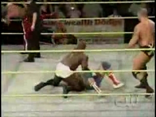 Next_Generation_Hart_Foundation_v_s_Ox___Hammer_-_8-25-07_flv_000289133.jpg