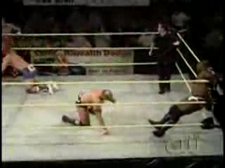 Next_Generation_Hart_Foundation_v_s_Ox___Hammer_-_8-25-07_flv_000350333.jpg