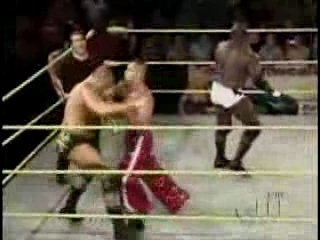 Next_Generation_Hart_Foundation_v_s_Ox___Hammer_-_8-25-07_flv_000393933.jpg