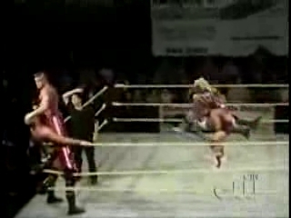 Next_Generation_Hart_Foundation_v_s_Ox___Hammer_-_8-25-07_flv_000399733.jpg
