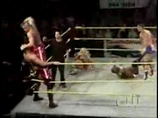 Next_Generation_Hart_Foundation_v_s_Ox___Hammer_-_8-25-07_flv_000401067.jpg