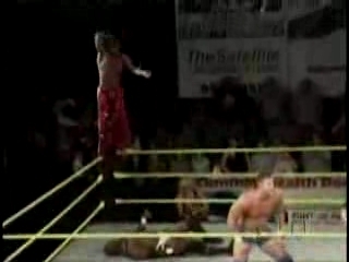 Next_Generation_Hart_Foundation_v_s_Ox___Hammer_-_8-25-07_flv_000410933.jpg