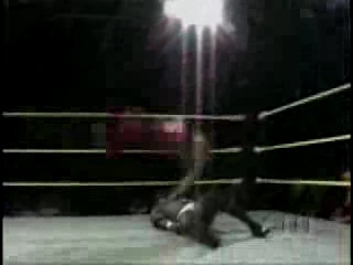 Next_Generation_Hart_Foundation_v_s_Ox___Hammer_-_8-25-07_flv_000412100.jpg