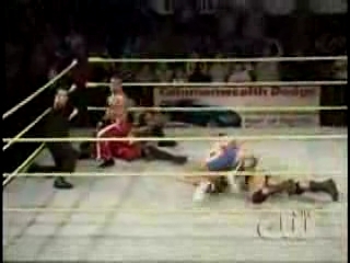 Next_Generation_Hart_Foundation_v_s_Ox___Hammer_-_8-25-07_flv_000420133.jpg