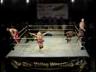 Next_Generation_Hart_Foundation_v_s_Ox___Hammer_-_8-25-07_flv_000439700.jpg