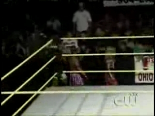 Next_Generation_Hart_Foundation_vs__James_Boys_-_7-29-07_flv_000044700.jpg