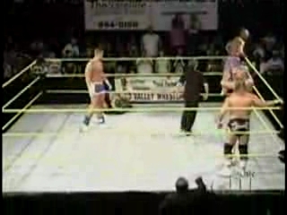 Next_Generation_Hart_Foundation_vs__James_Boys_-_7-29-07_flv_000090600.jpg