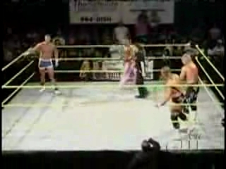 Next_Generation_Hart_Foundation_vs__James_Boys_-_7-29-07_flv_000093000.jpg