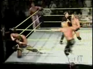 Next_Generation_Hart_Foundation_vs__James_Boys_-_7-29-07_flv_000149800.jpg