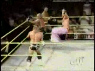 Next_Generation_Hart_Foundation_vs__James_Boys_-_7-29-07_flv_000280400.jpg