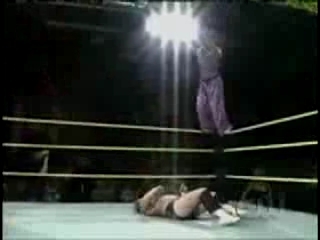 Next_Generation_Hart_Foundation_vs__James_Boys_-_7-29-07_flv_000312767.jpg