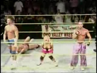 Next_Generation_Hart_Foundation_vs__James_Boys_-_7-29-07_flv_000332500.jpg