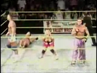Next_Generation_Hart_Foundation_vs__James_Boys_-_7-29-07_flv_000332900.jpg