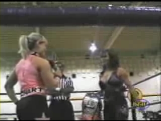Ivory_vs_Naddie_9_16_06_GLOW_flv_000158600.jpg
