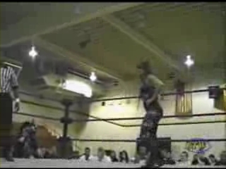 Ivory_vs_Naddie_9_16_06_GLOW_flv_000267400.jpg