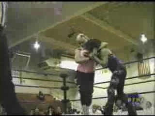 Ivory_vs_Naddie_9_16_06_GLOW_flv_000288367.jpg