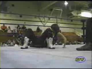 Ivory_vs_Naddie_9_16_06_GLOW_flv_000385500.jpg