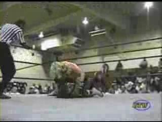 Ivory_vs_Naddie_9_16_06_GLOW_2_flv_000011333.jpg