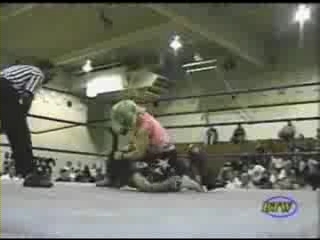 Ivory_vs_Naddie_9_16_06_GLOW_2_flv_000012033.jpg
