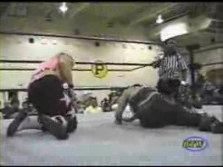 Ivory_vs_Naddie_9_16_06_GLOW_2_flv_000069733.jpg