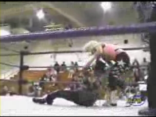 Ivory_vs_Naddie_9_16_06_GLOW_2_flv_000072033.jpg
