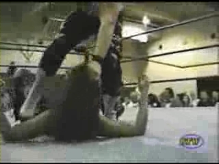 Ivory_vs_Naddie_9_16_06_GLOW_2_flv_000084467.jpg