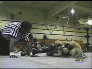 Ivory_vs_Naddie_9_16_06_GLOW_2_flv_000196667.jpg