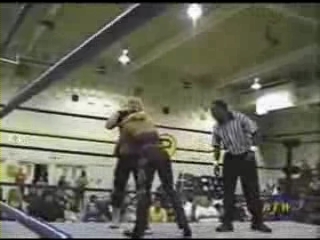 Ivory_vs_Naddie_9_16_06_GLOW_2_flv_000273333.jpg