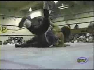 Ivory_vs_Naddie_9_16_06_GLOW_2_flv_000324500.jpg