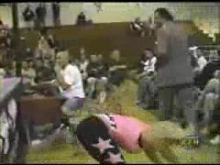 Ivory_vs_Naddie_9_16_06_GLOW_2_flv_000384000.jpg