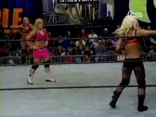 The_Pink___Black_Attack_VS__Krissy_Vaine___Angel_Williams_flv_000278945.jpg