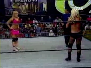 The_Pink___Black_Attack_VS__Krissy_Vaine___Angel_Williams_flv_000280747.jpg