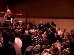 October_27,_2006_Supergirl_Title_Match_flv_000042042.jpg