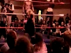 October_27,_2006_Supergirl_Title_Match_flv_000047714.jpg