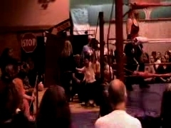 October_27,_2006_Supergirl_Title_Match_flv_000054388.jpg