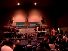 October_27,_2006_Supergirl_Title_Match_flv_000081164.jpg