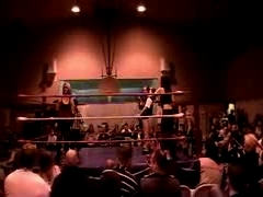 October_27,_2006_Supergirl_Title_Match_flv_000083500.jpg