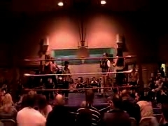 October_27,_2006_Supergirl_Title_Match_flv_000084168.jpg