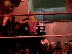 October_27,_2006_Supergirl_Title_Match_flv_000104855.jpg