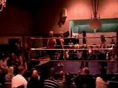 October_27,_2006_Supergirl_Title_Match_flv_000121121.jpg