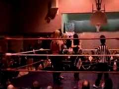 October_27,_2006_Supergirl_Title_Match_flv_000123790.jpg