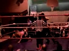 October_27,_2006_Supergirl_Title_Match_flv_000131548.jpg