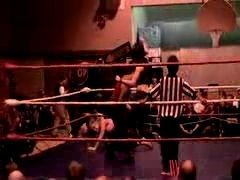 October_27,_2006_Supergirl_Title_Match_flv_000132966.jpg