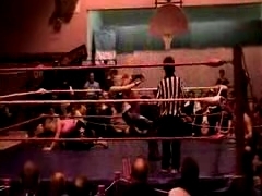 October_27,_2006_Supergirl_Title_Match_flv_000135052.jpg