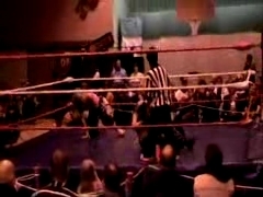 October_27,_2006_Supergirl_Title_Match_flv_000137054.jpg