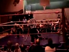 October_27,_2006_Supergirl_Title_Match_flv_000137387.jpg