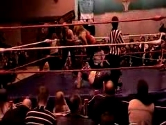 October_27,_2006_Supergirl_Title_Match_flv_000138222.jpg